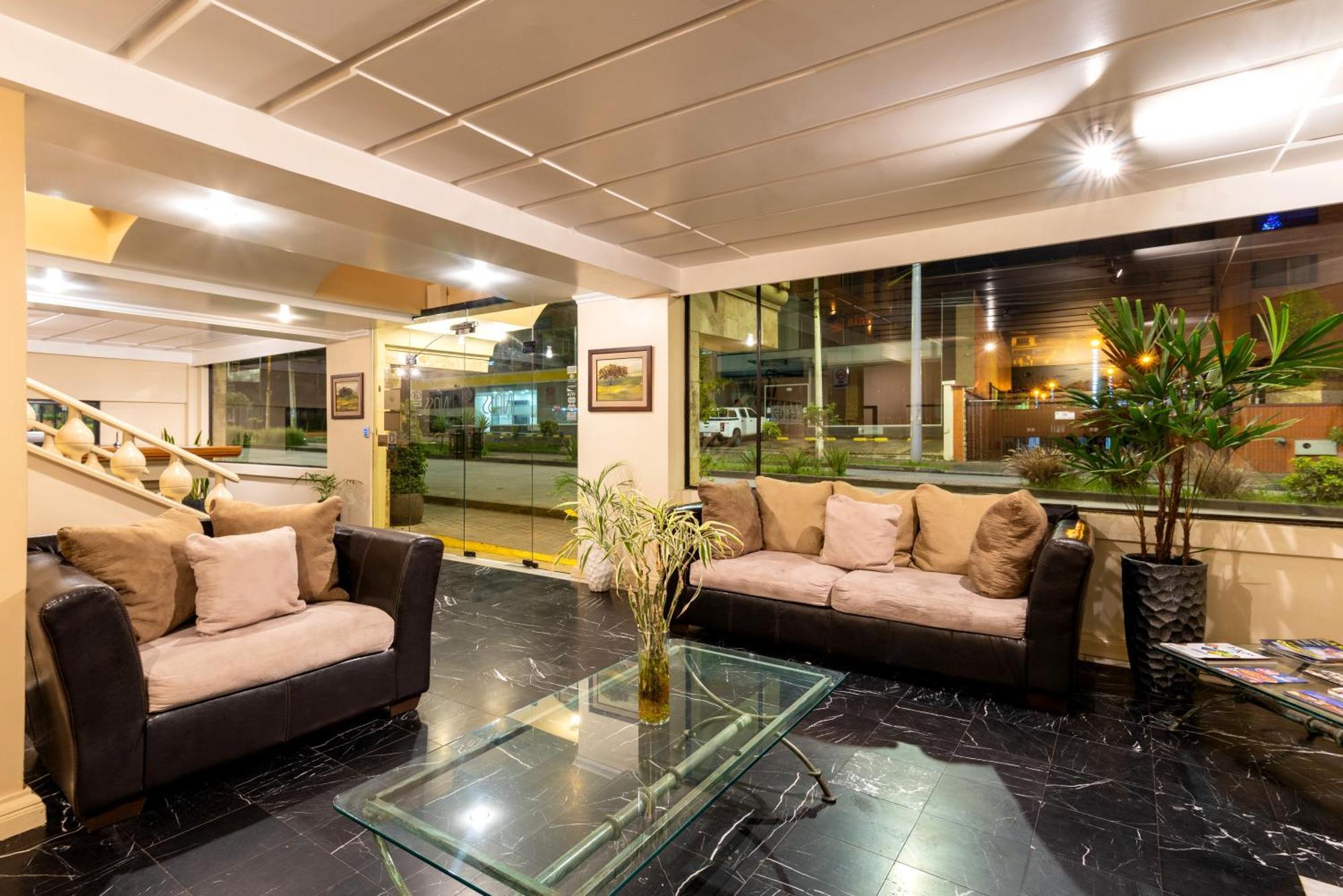 Hotel Nass Pinar del Lago Cuenca Exterior foto